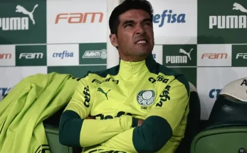 Foto: Ettore Chiereguini/AGIF – Abel Ferreira foi bicampeão da Libertadores com o Palmeiras e busca o título mundial