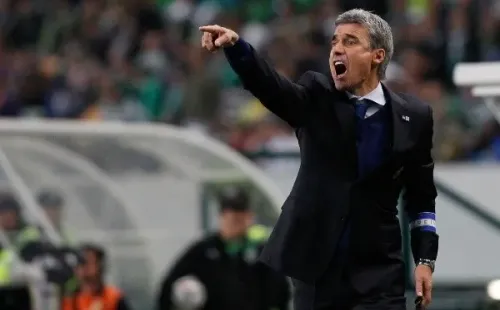 Foto:Filipe Amorim/NurPhoto/NurPhoto/Corbis via Getty Images Luís Castro é o ‘plano A’ do Botafogo para 2022