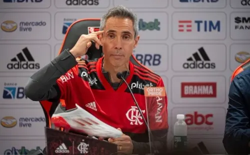 - O técnico foi vaiado por parte da torcida na partida contra o Audax