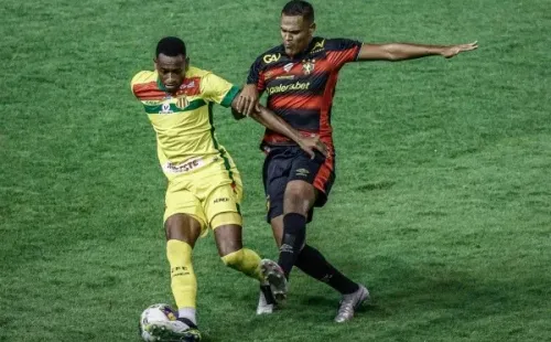 Foto: Paulo Paiva/AGIF – Allan Godói deve ser outro desfalque do Sampaio Corrêa para o duelo em Fortaleza