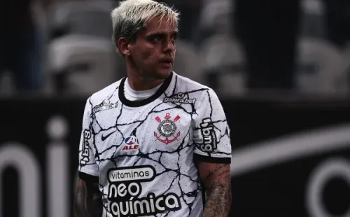 Foto: Ettore Chiereguini/AGIF – Com um desconforto muscular, Fágner vira dúvida para duelo com São Bernardo