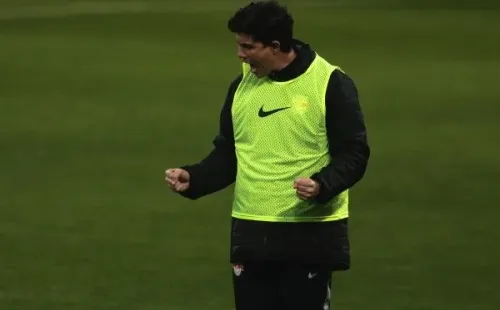 ((Foto: Ettore Chiereguini/AGIF) Cuello está perto de voltar ao Bragantino