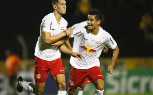 Ari Ferreira/Red Bull Bragantino/ Praxedes comemorando gol.