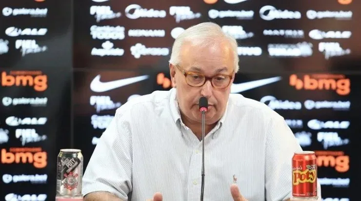 Gávioes da Fiel quer a saída de Roberto de Andrade. Foto: Rodrigo Coca/ Corinthians