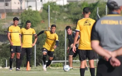 Foto: (Twitter Oficial Criciúma/Celso da Luz/Criciúma E.C.) - O Criciúma usou o período de preparação para realizar vários treinamentos, visando o primeiro jogo da temporada 2022