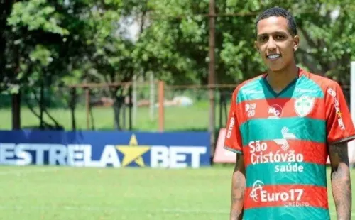 Foto: Twitter Oficial da Portuguesa/@Lusa_Oficial - Will já trabalhou com o técnico no Juventude