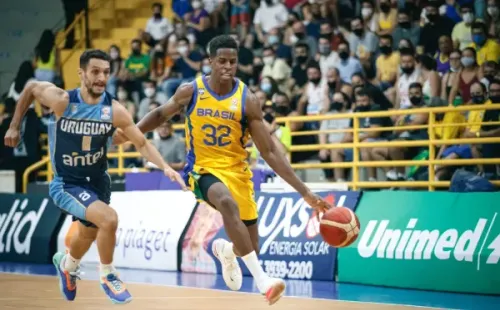 Foto: Marcos Limonti/SFB - Georginho em quadra pela seleção brasileira