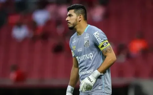 João Paulo está na mira do Flamengo (Foto: Pedro H. Tesch/AGIF)