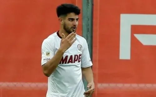 (Photo by Gustavo Ortiz/Jam Media/Getty Images) – José Manuel López vem se destacando no Lanús e pode reforçar Palmeiras na temporada