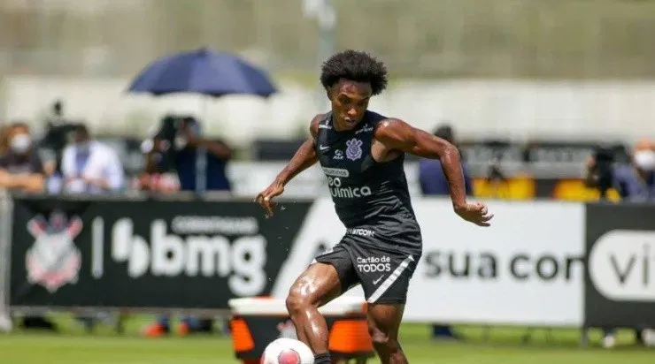 Willian quer que Duílio contrate Diego Alves para o Corinthians. Foto: Rodrigo Coca/ Corinthians