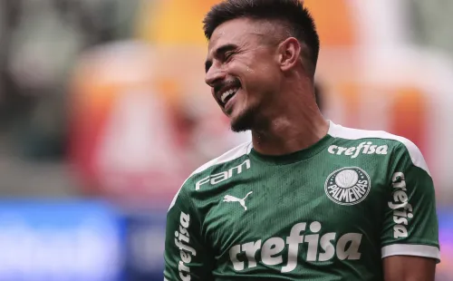 Foto: (Ettore Chiereguini/AGIF) - Antes de fazer sucesso no Palmeiras, Willian teve uma passagem pelo arquirrival Corinthians