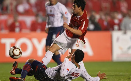 Foto: (Buda Mendes/Getty Images) - Giuliano também jogou pelos dois lados do Gre-Nal