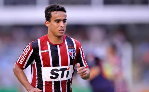 Foto: (Helio Suenaga/Getty Images) - Contestado no São Paulo, Jadson foi envolvido na troca com Alexandre Pato e fez história no Corinthians