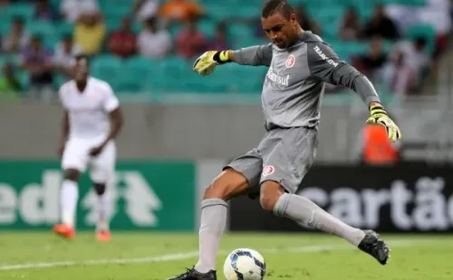 Foto: (Felipe Oliveira/Getty Images) - Depois de brilhar na Europa e na Seleção, Dida defendeu as duas cores do Gre-Nal