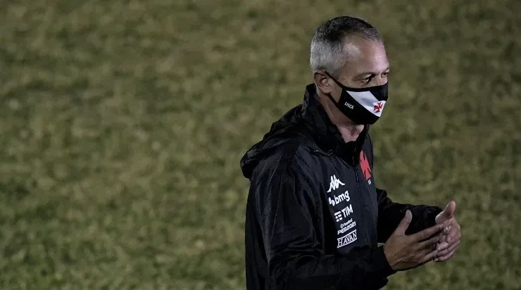 Lisca é o favorito nesse momento para assumir o comando do Sport. Foto: Jorge Rodrigues/AGIF