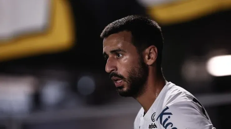 Ettore Chiereguini/AGIF - Camacho em atuação pelo Peixe