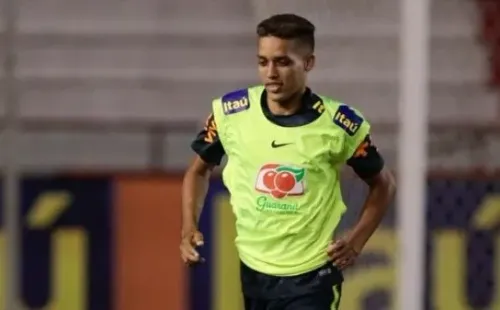 Pedrinho interessa a Corinthians, Palmeiras e São Paulo (Fotoi: Caio Falcão/AGIF)