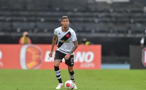 Weverton estará de volta ao time titular - Foto: Thiago Ribeiro/AGIF