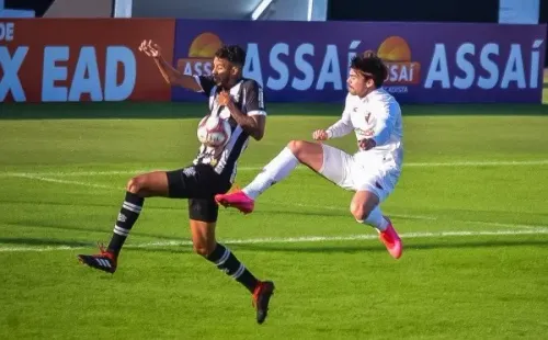 Foto: R.Pierre/AGIF- Rayne defendeu o Figueirense em 21 partidas no ano de 2021