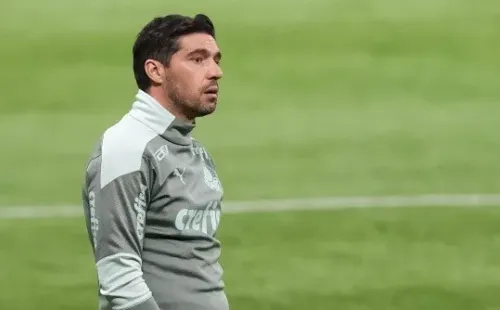 Abel Ferreira pediu um centroavante para diretoria do Palmeiras (Foto: Marcello Zambrana/AGIF)