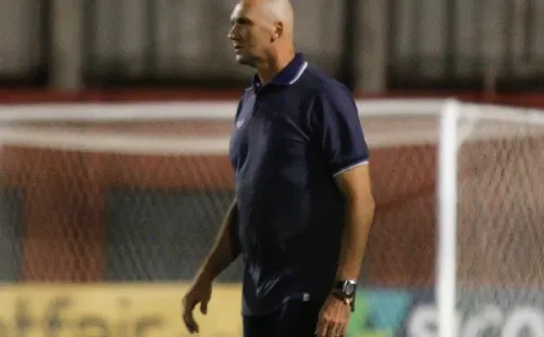 Foto: (Gabriel Machado/AGIF) - Gilmar Dal Pozzo deve é aguardado neste domingo (13) no Sport, para assumir o cargo de treinador até o fina da Série B 2022