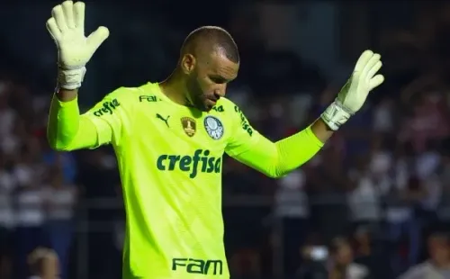 Foto: (Marcello Zambrana/AGIF) - A tendência é que Weverton faça parte da formação inicial do Palmeiras para o duelo contra o Santos