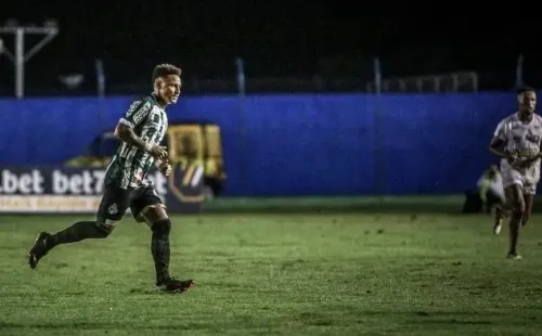 Foto: Guilherme Griebeler/Coritiba/Divulgação - O atacante voltou a vestir a camisa do Coxa diante do Cianorte
