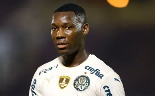 Patrick de Paula aceitou a proposta do Botafogo (Foto: Thiago Calil/AGIF)