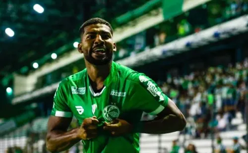 (Foto: Luiz Erbes/AGIF)