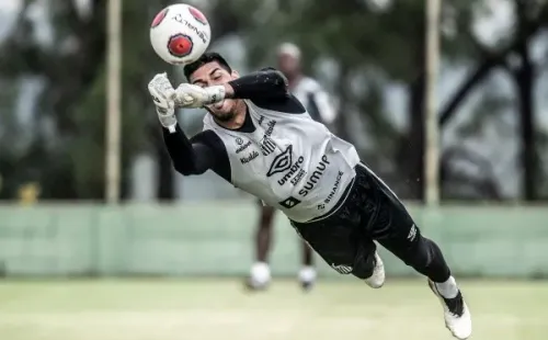 Foto: Flickr Oficial Santos FC/Ivan Storti | João Paulo fica no Santos