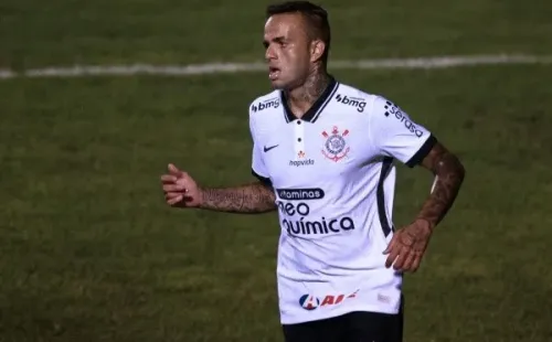 Luan não conseguiu engrenar no Corinthians (Foto: Ettore Chiereguini/AGIF)