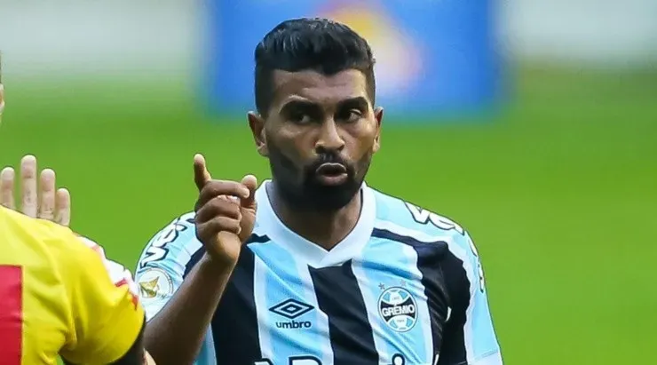 Foto: Pedro H. Tesch/AGIF - Volante é o mais criticado no Imortal.