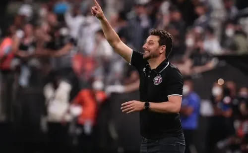 Foto: (Ettore Chiereguini/AGIF) - Elano levou a Ferroviária às quartas de final do Paulistão 2021