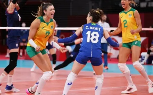 Toru Hanai/Getty Images/ Rosamaria em quadra pela Seleção brasileira.