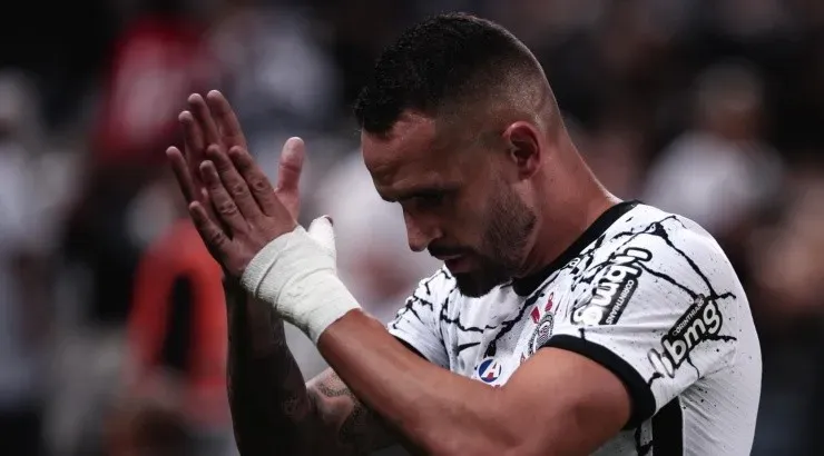 Foto: Ettore Chiereguini/AGIF - Comentaristas apontaram alguns erros envolvendo Renato.