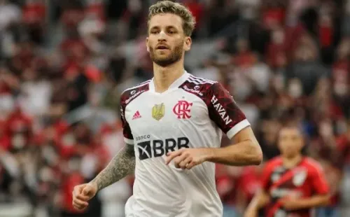 Foto: Joao Vitor Rezende Borba/AGIF – Léo Pereira foi defendido pelo treinador Paulo Sousa