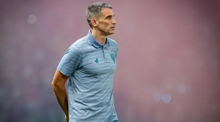 Foto: Pedro Chaves/AGIF - Vojvoda: técnico explicou as mudanças na equipe contra o Sport