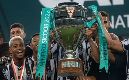 Foto: (Alessandra Torres/AGIF) - Réver é pentacampeão estadual pelo Galo