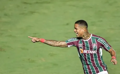 Caio Paulista está na mira do Avaí (Foto: Thiago Ribeiro/AGIF)