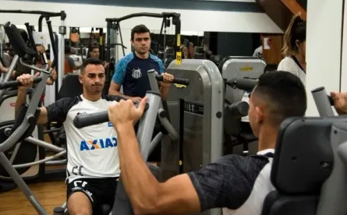 Foto: Ivan Storti/Santos FC – Guilherme Nunes vem treinando em horário separado do elenco de Bustos no Peixe