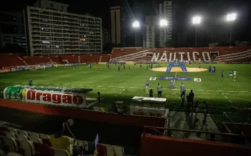 Paulo Paiva/AGIF/ Por invasão de campo, Náutico pode perder seu estádio na reta final do Estadual; punição pode ser ainda maior.