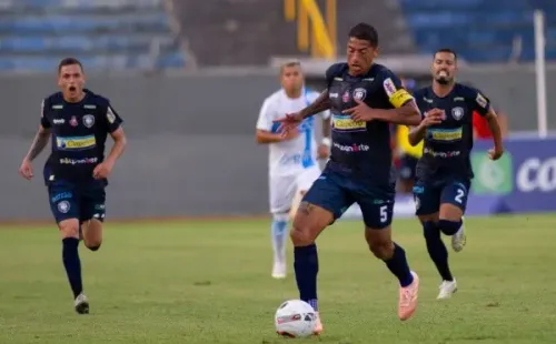 Foto: (Marcos Zanutto/AGIF) - Ralf vinha sendo o capitão do Cianorte no Campeonato Paranaense