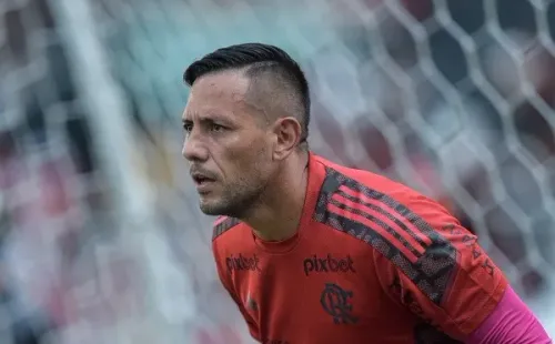 Foto: Thiago Ribeiro/AGIF – Diego Alves tem apenas duas partidas nesta temporada