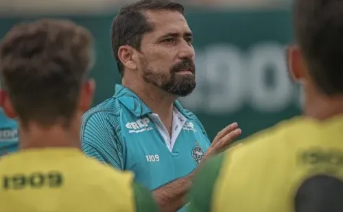 Morínigo vendo movimentações no elenco do Coritiba – Foto: Divulgação/Coritiba