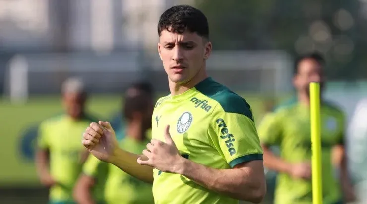 Piquerez deve estar no time titular para encarar o Independiente Petrolero. Foto: César Greco/ Palmeiras