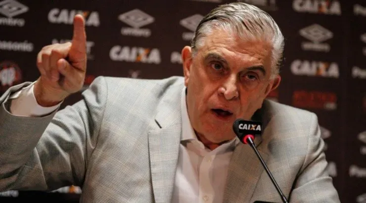 Petraglia explicou porque nao irá contratar Cuca; Foto: Athletico Paranaense
