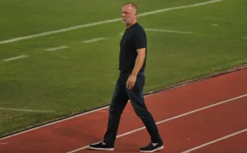 Foto: Jhony Pinho/AGIF – Mano Menezes é o nome ideal para assumir o Internacional