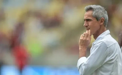 Thiago Ribeiro/AGIF/ Paulo Sousa em campo durante vitória do Flamengo contra o São Paulo.