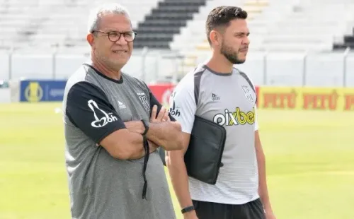 Foto: (Flickr Oficial Ponte Preta/Diego Almeida/PontePress) - Lucca é um dos homens de confiança de Hélio dos Anjos na Ponte Preta