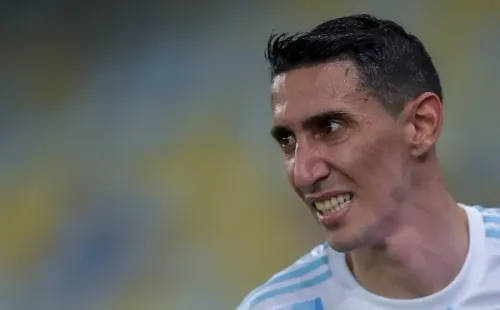 Di María tem contrato com o PSG até junho (Foto: Thiago Ribeiro/AGIF)